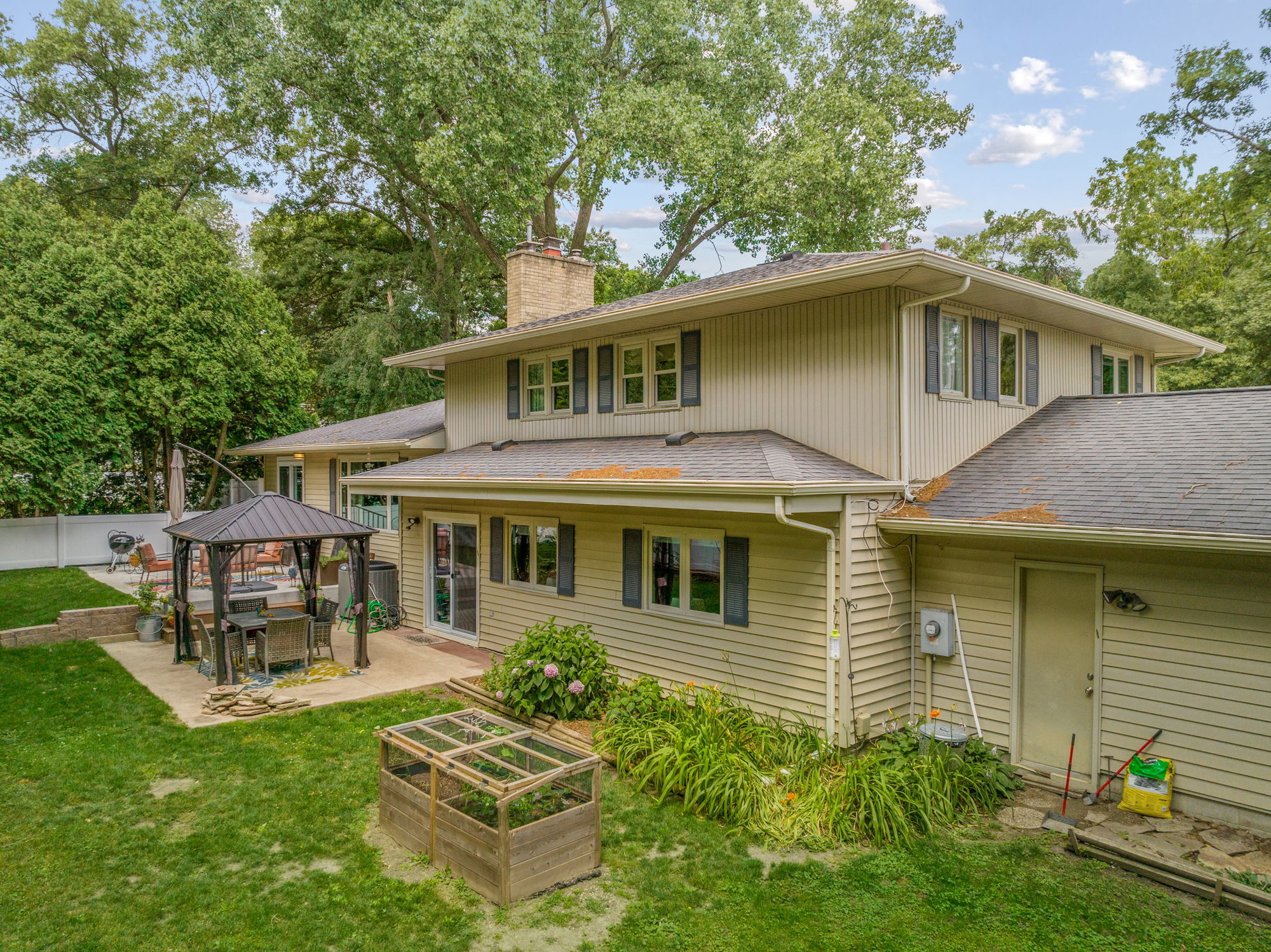 You Won't Want to Miss this Spacious Split Level Located in the Cedar Heights Neighborhood